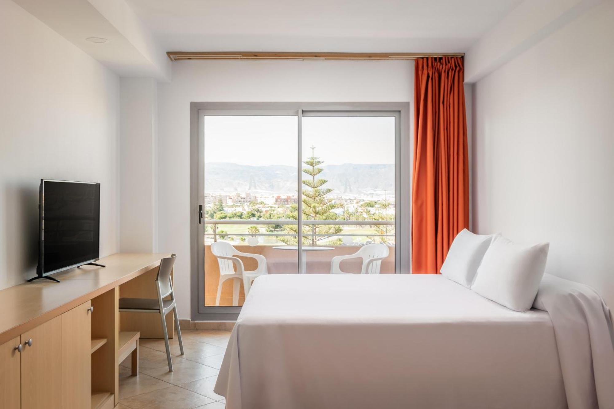 Fenix Family By Alegria Hotel Roquetas de Mar